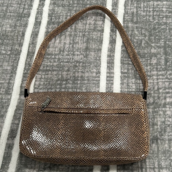 Stuart Weitzman Tan Shoulder Bag with Strap and Textured Finish - Picture 2 of 15
